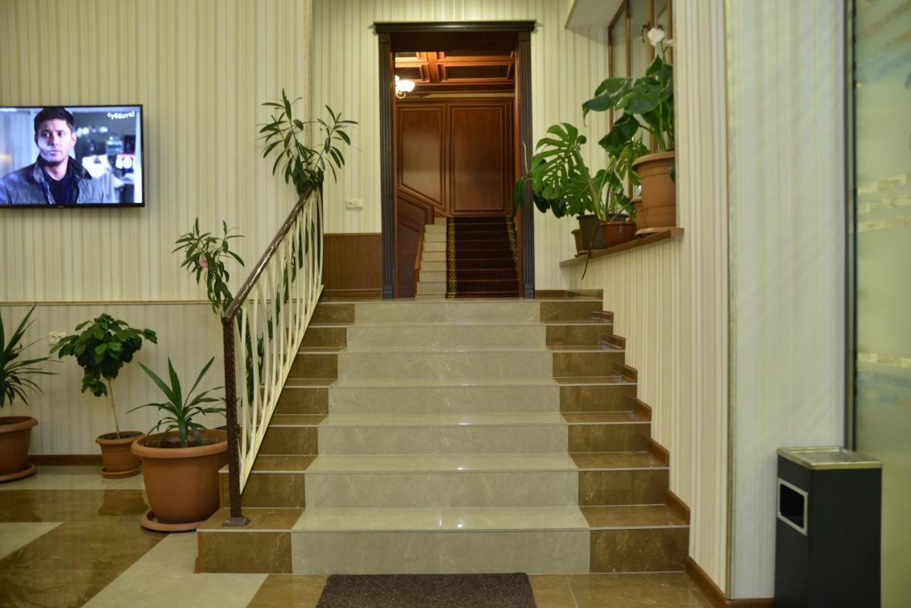Khrchit Otel Martuni Dış mekan fotoğraf